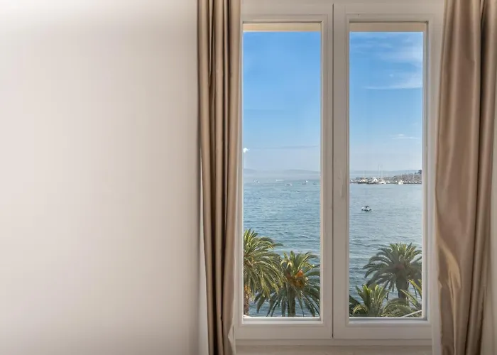Trecento Boutique 4*